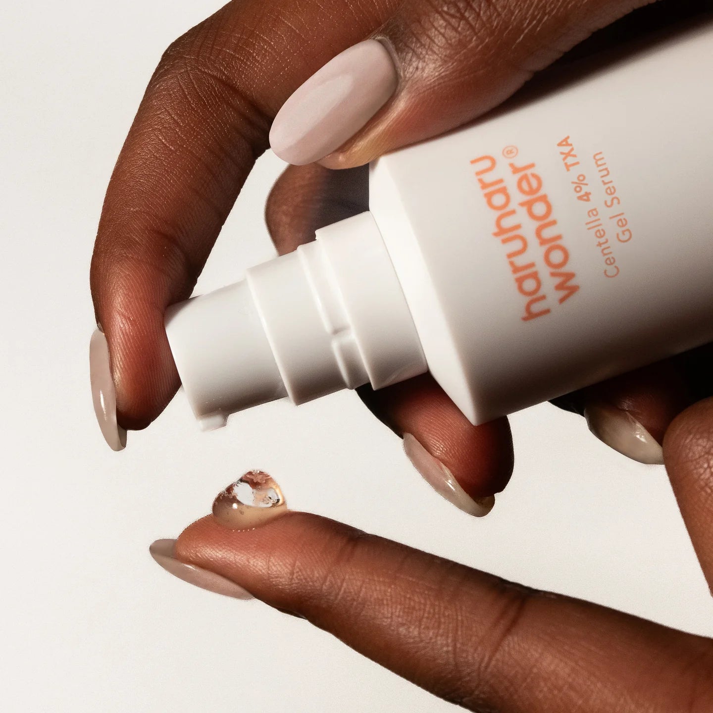 Centella 4% TXA Gel Serum