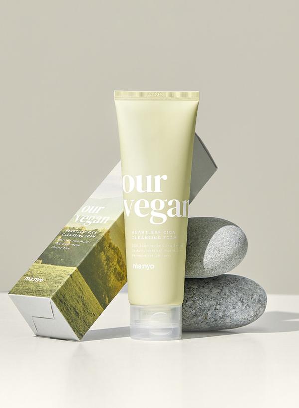 Our Vegan Heartleaf Cica Cleansing Foam - Plump Shop